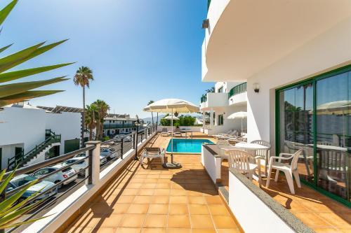 Apartamentos Los Quiqueres Puerto del Carmen  Exteriör bild