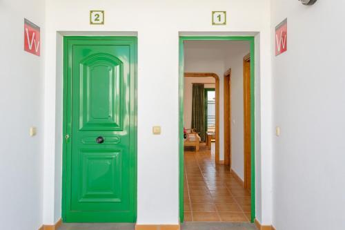 Apartamentos Los Quiqueres Puerto del Carmen  Exteriör bild