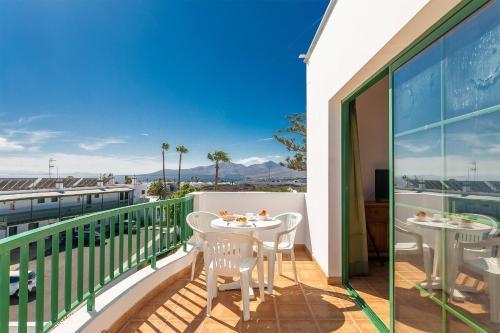 Apartamentos Los Quiqueres Puerto del Carmen  Exteriör bild