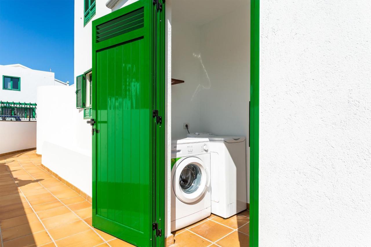 Apartamentos Los Quiqueres Puerto del Carmen  Exteriör bild