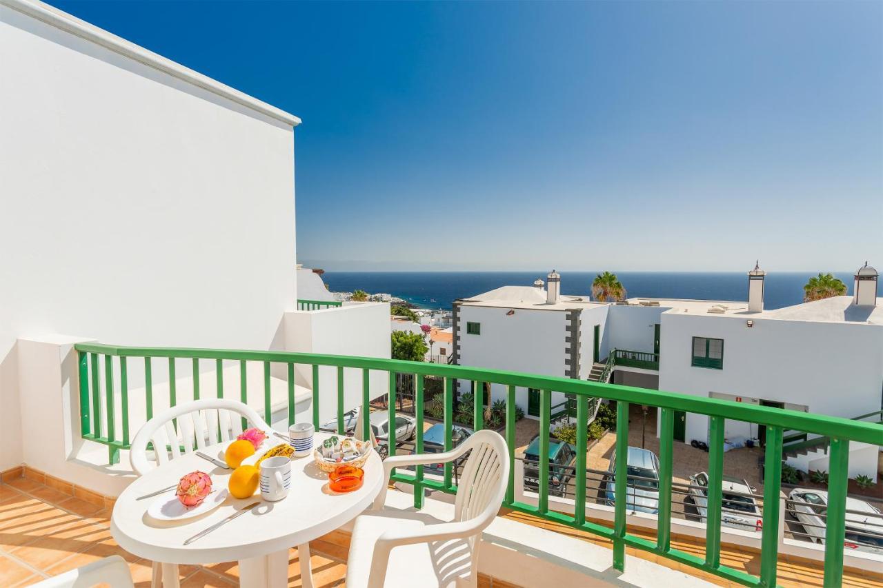 Apartamentos Los Quiqueres Puerto del Carmen  Exteriör bild