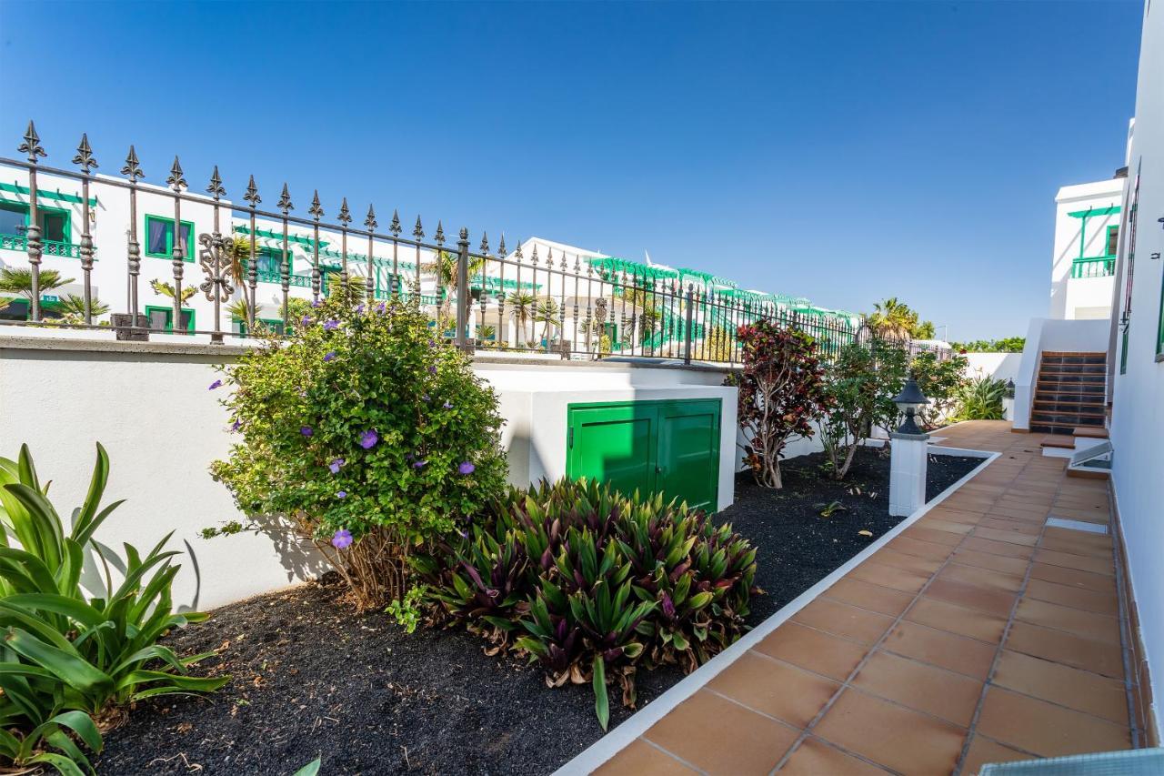 Apartamentos Los Quiqueres Puerto del Carmen  Exteriör bild